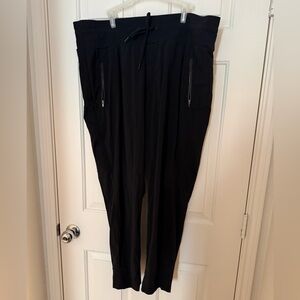 Athleta black jogger pants women’s plus size 18